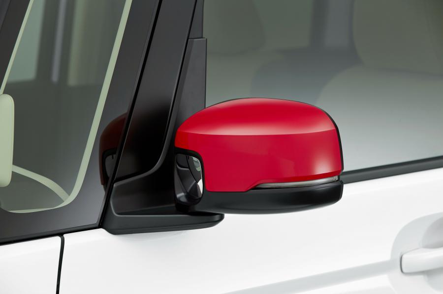 Детали экстерьера Honda N Box by Modulo 2017 года  (фото 2 из 6)
